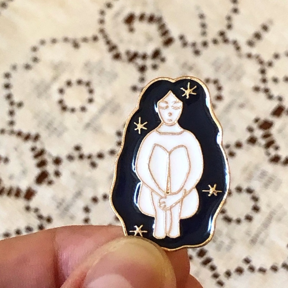 💙 Little Lady Pin 💙